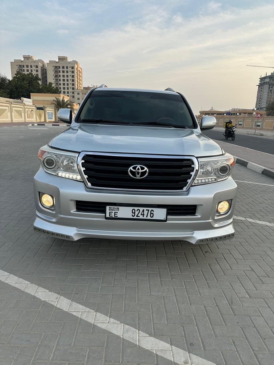 Silber Toyota Land Cruiser EXR V6 2010